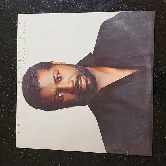 1985 TEDDY PENDERGRASS Album - Picture 1 of 8